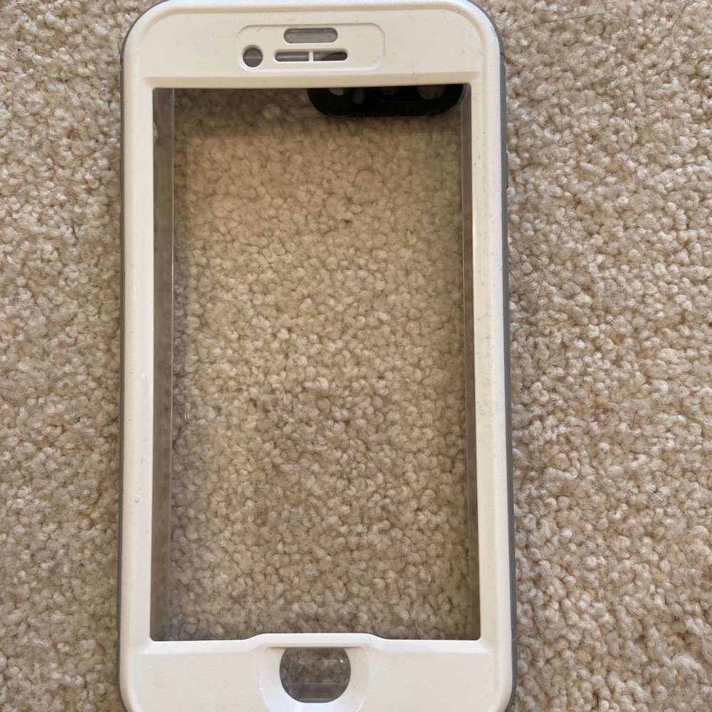 iPhone 8+ Lifeproof Case